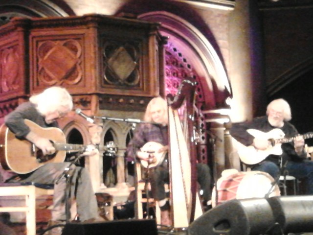 2012-04-21 21.59.02 Wizz Jones, Robin Williamson and John Renbourn